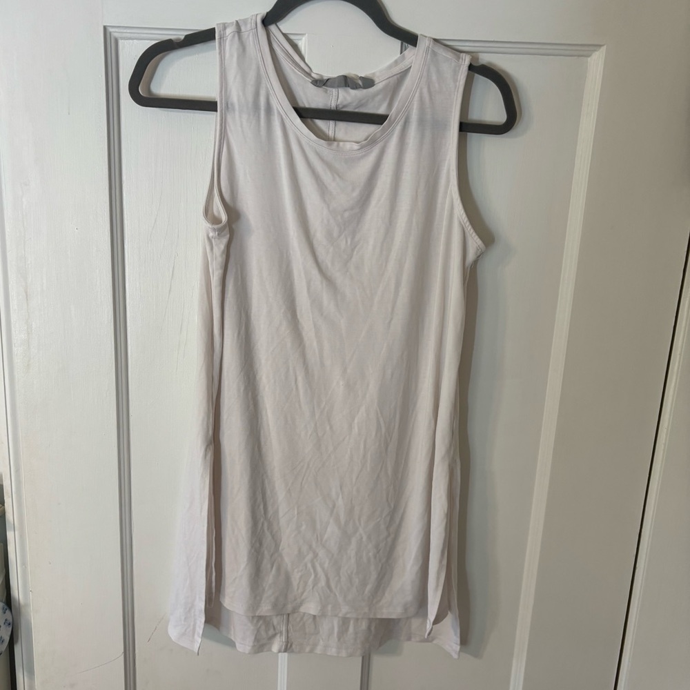Athleta Soft Gray Tee